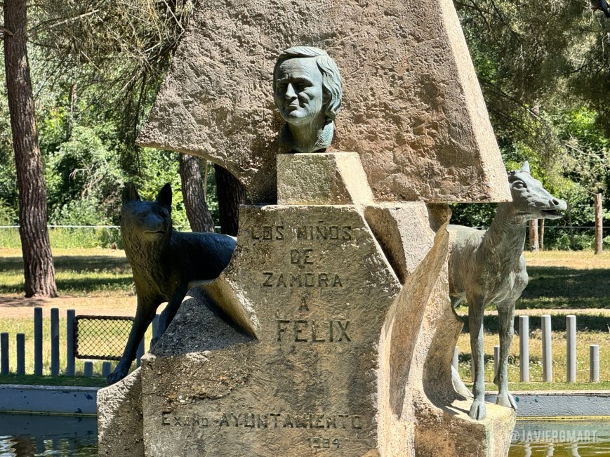 Monumento a Félix Rodríguez de la Fuente